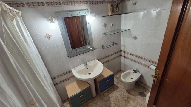 3 chambre Appartement à vendre à Centro - Muelle Pesquero, Torrevieja avec garage - 199 000 € (Ref: 9237454)