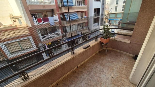 3 chambre Appartement à vendre à Centro - Muelle Pesquero, Torrevieja avec garage - 199 000 € (Ref: 9237454)