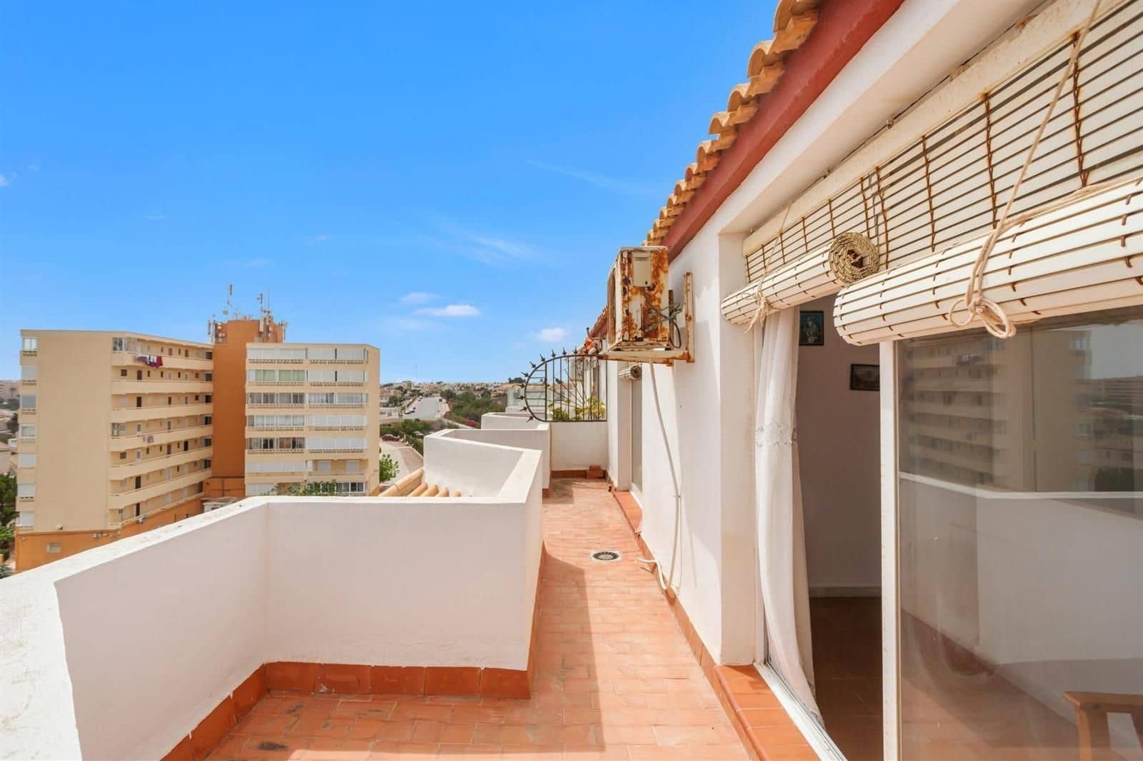 3 soveværelse Penthouse til salg i Torrevieja med swimmingpool garage - € 180.000 (Ref: 9237469)
