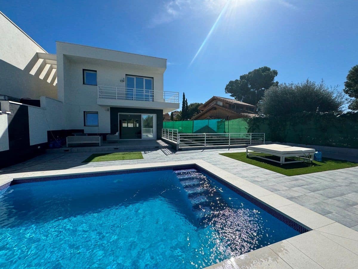 4 sovrum Villa till salu i Los Balcones med pool garage - 599 000 € (Ref: 9237475)