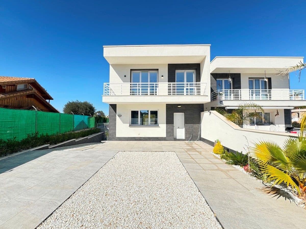 4 sovrum Villa till salu i Los Balcones med pool garage - 599 000 € (Ref: 9237475)