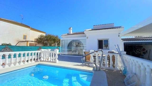 3 soveværelse Byhus til salg i El Chaparral, Torrevieja med swimmingpool garage - € 339.000 (Ref: 9237477)