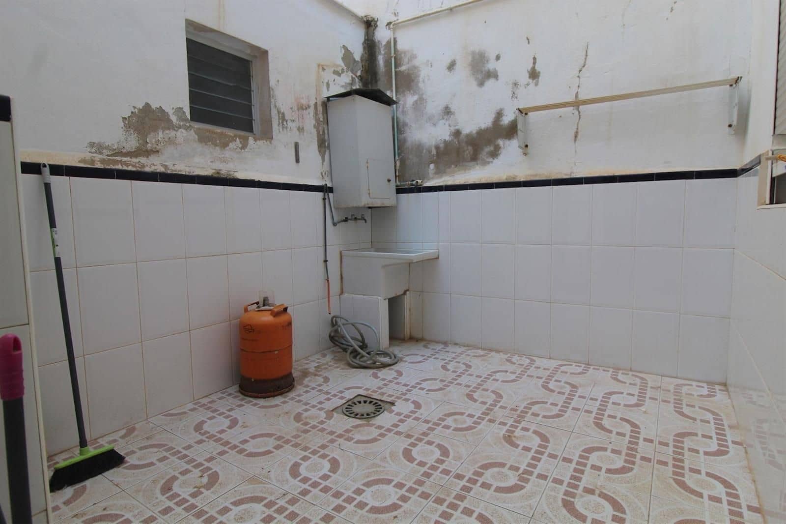 2 makuuhuone Huvila myytävänä paikassa Torrevieja - 210 000 € (Ref: 9237490)