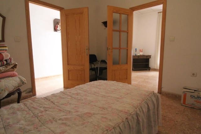 2 bedroom Villa for sale in Centro - Muelle Pesquero, Torrevieja - € 210,000 (Ref: 9237490)