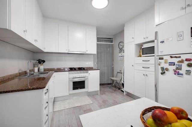 4 sypialnia Mieszkanie na sprzedaż w Las Piscinas Naturales, Torrevieja z basenem - 260 000 € (Ref: 9237491)