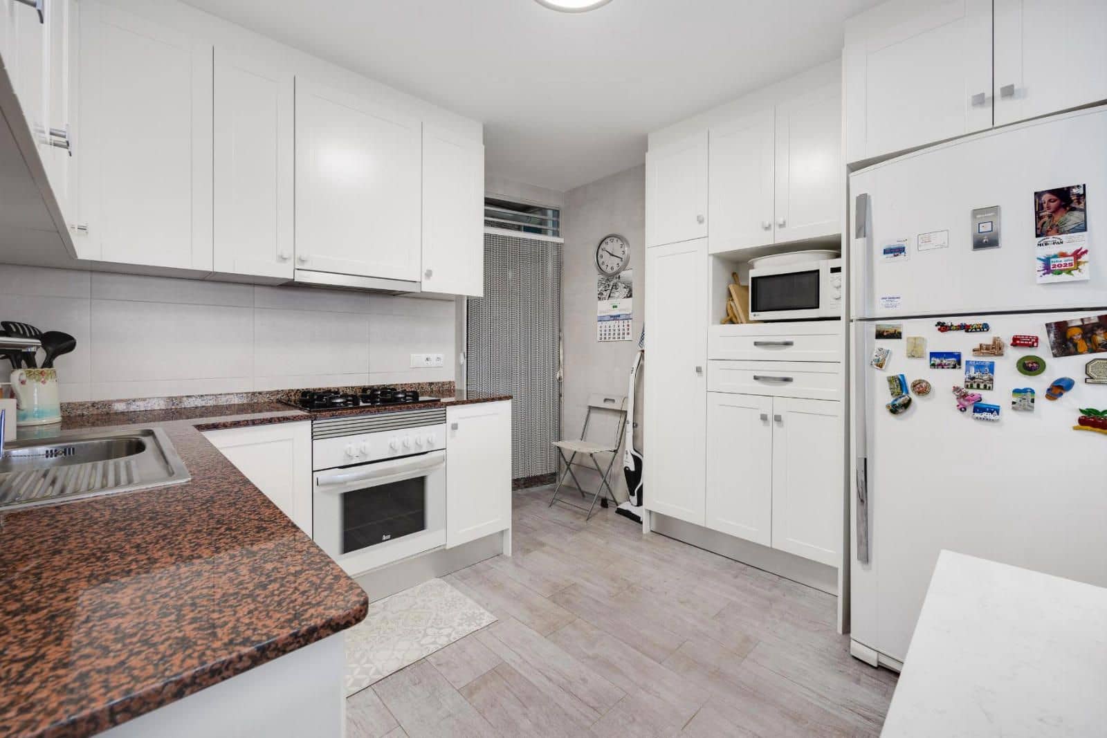 4 sypialnia Mieszkanie na sprzedaż w Torrevieja z basenem - 260 000 € (Ref: 9237491)