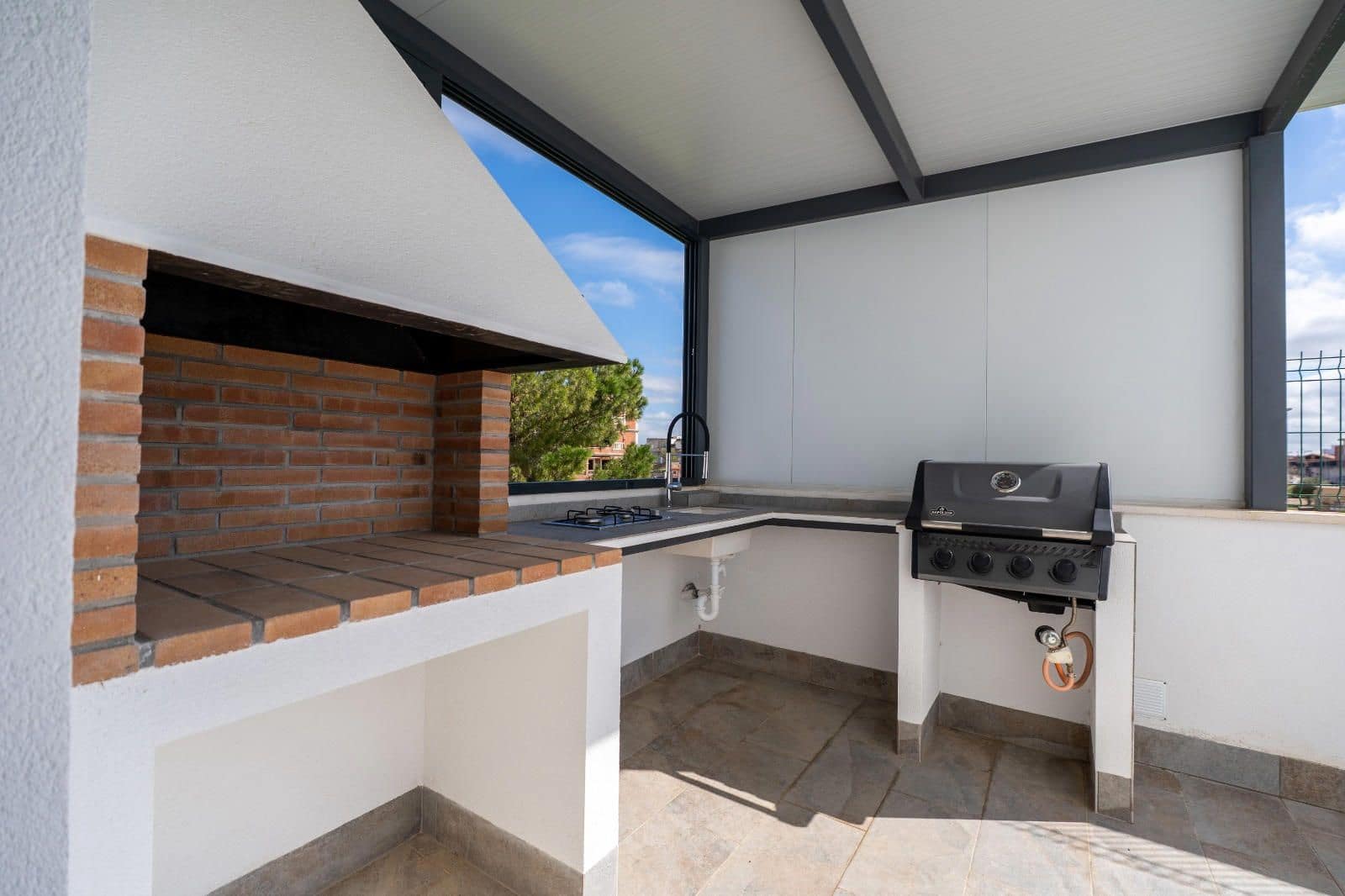 3 soverom Villa til salgs i Bigastro med svømmebasseng garasje - € 329 900 (Ref: 9237493)