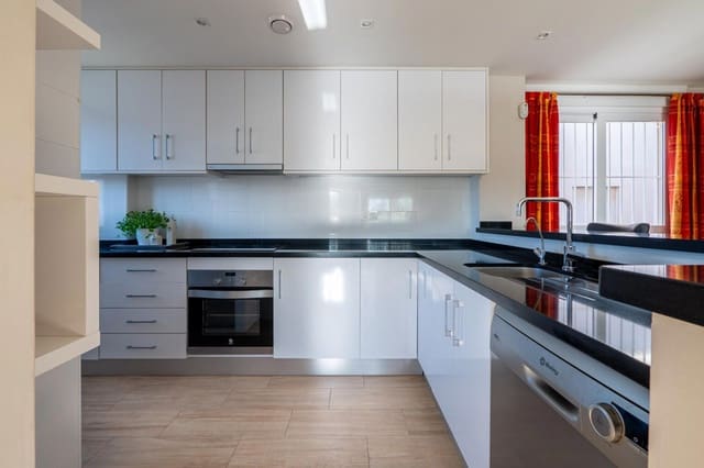 2 slaapkamer Huis te koop in Parque Acuático - Sector 25, Torrevieja met zwembad - € 379.900 (Ref: 9237494)