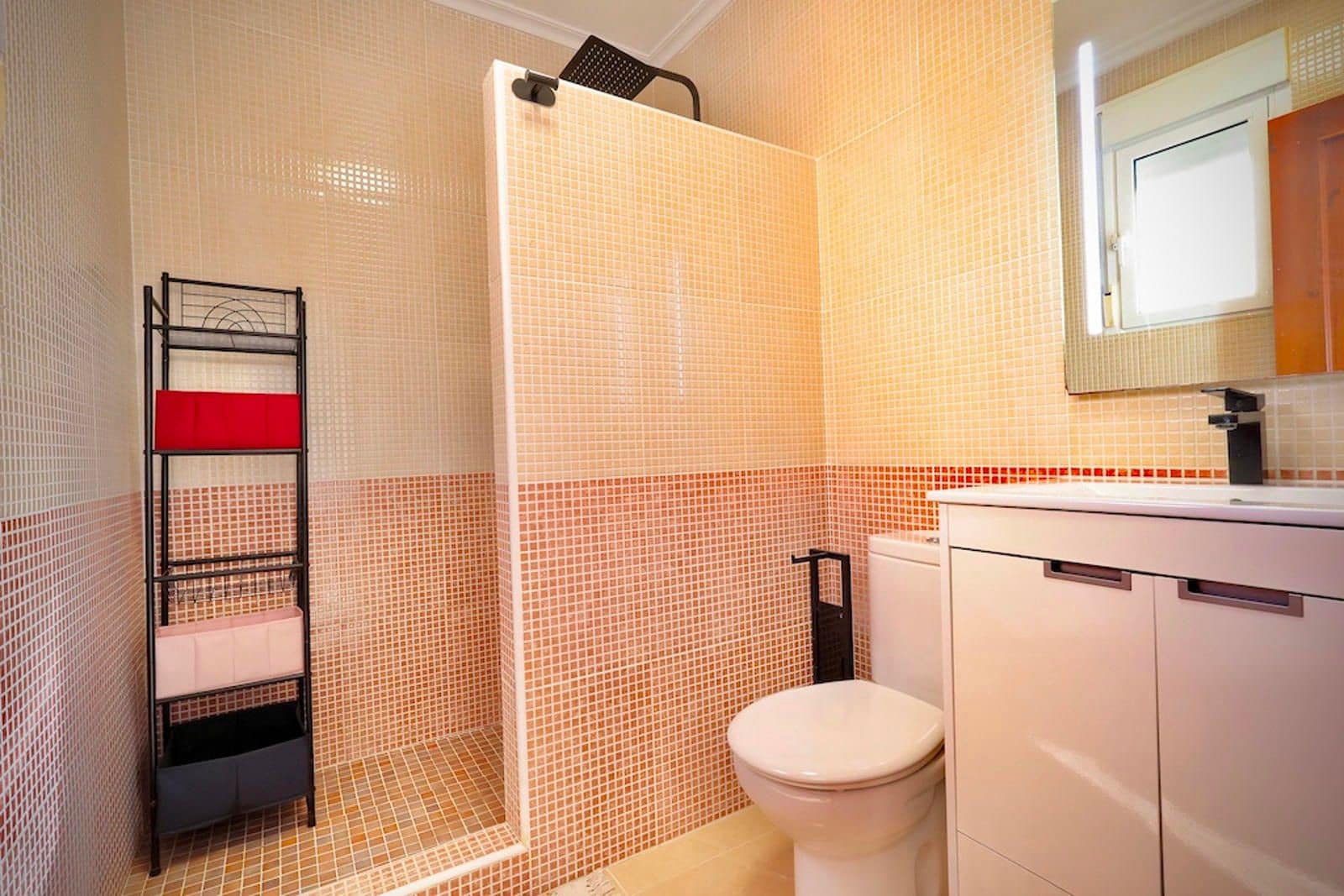 4 chambre Villa/Maison à vendre à San Miguel de Salinas avec piscine garage - 320 000 € (Ref: 9237498)