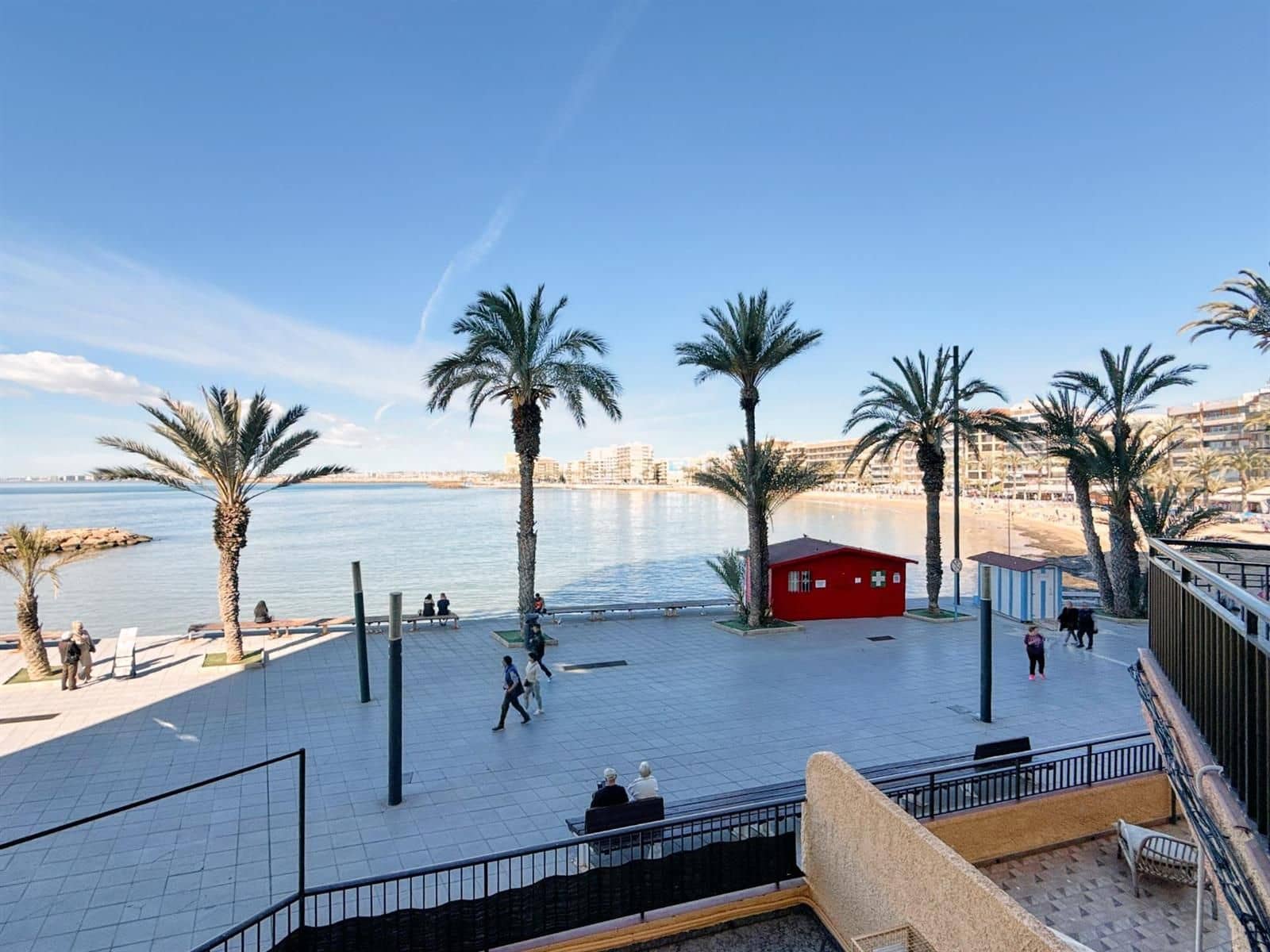 Piso de 3 habitaciones en Torrevieja en venta - 250.000 € (Ref: 9237505)