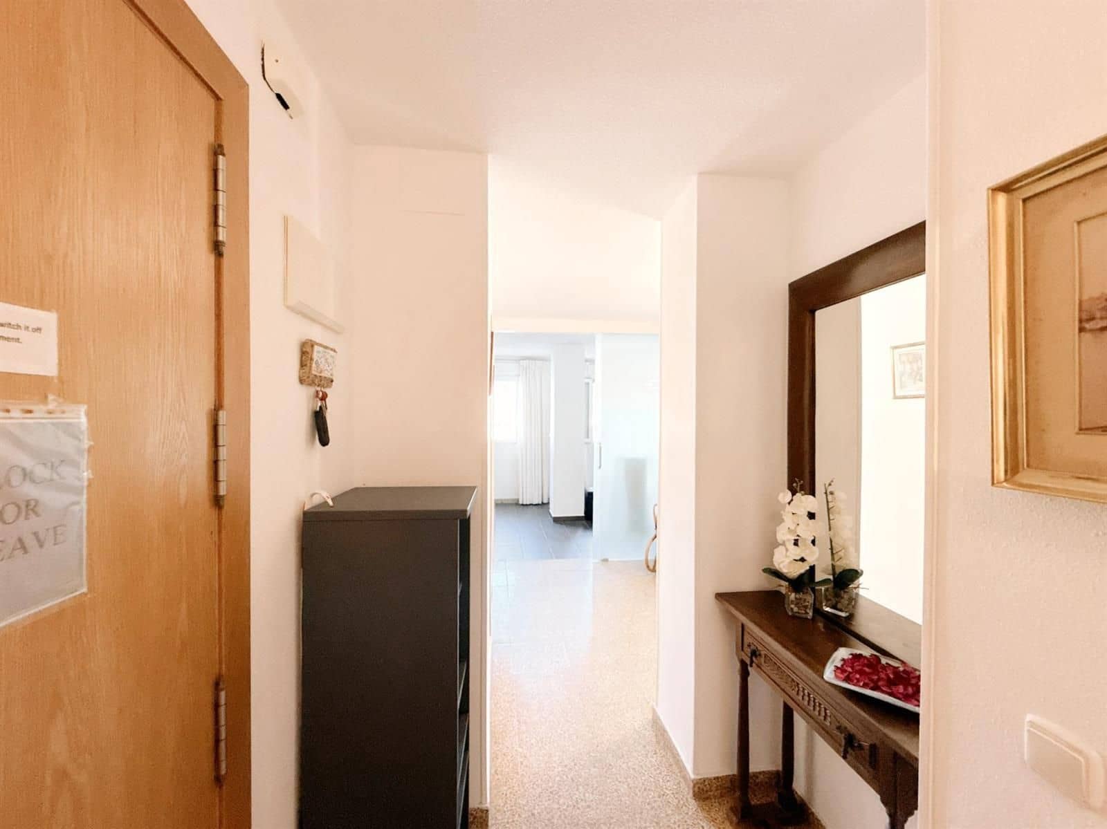 Piso de 3 habitaciones en Torrevieja en venta - 250.000 € (Ref: 9237505)