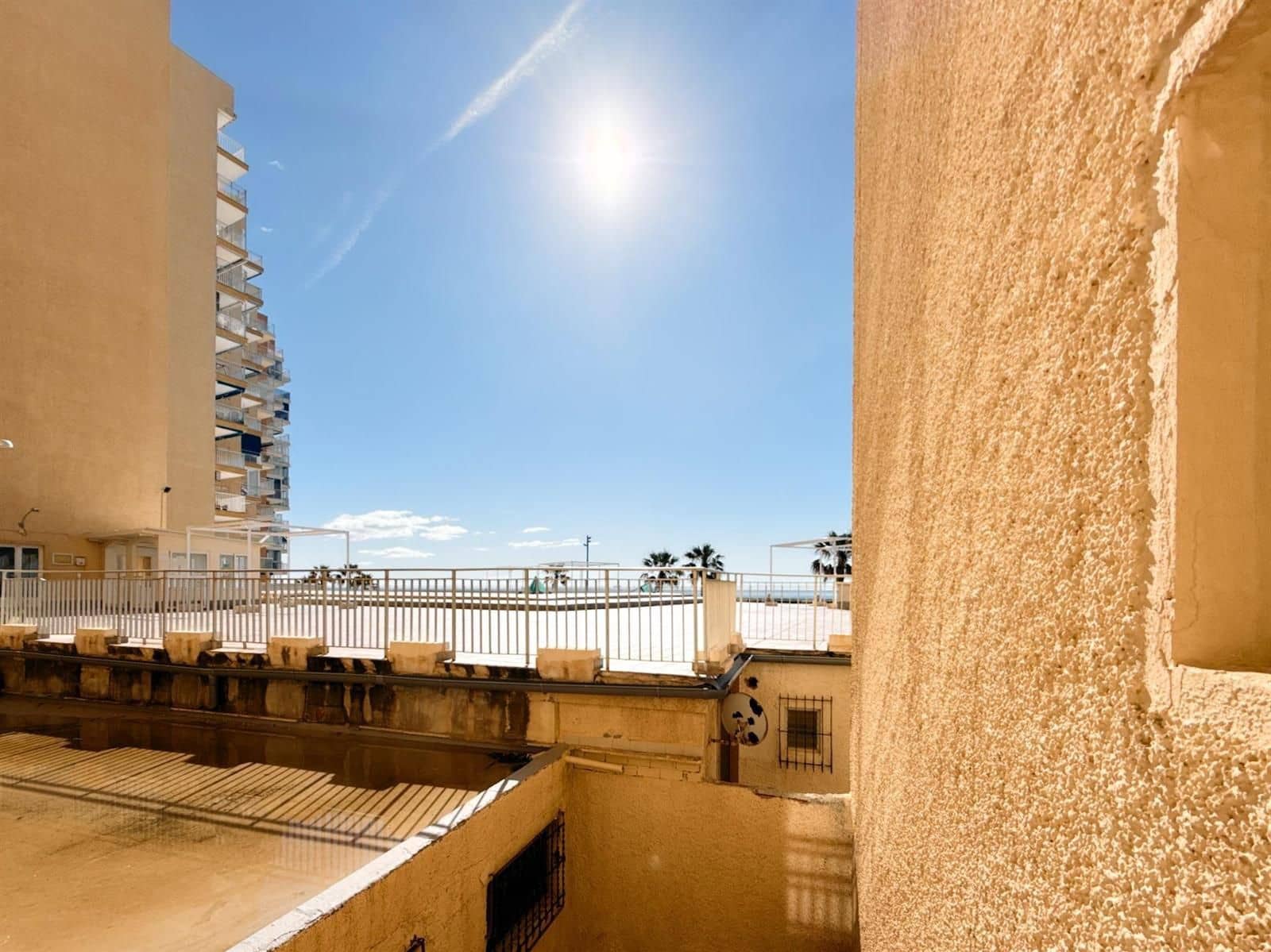 Piso de 3 habitaciones en Torrevieja en venta - 250.000 € (Ref: 9237505)