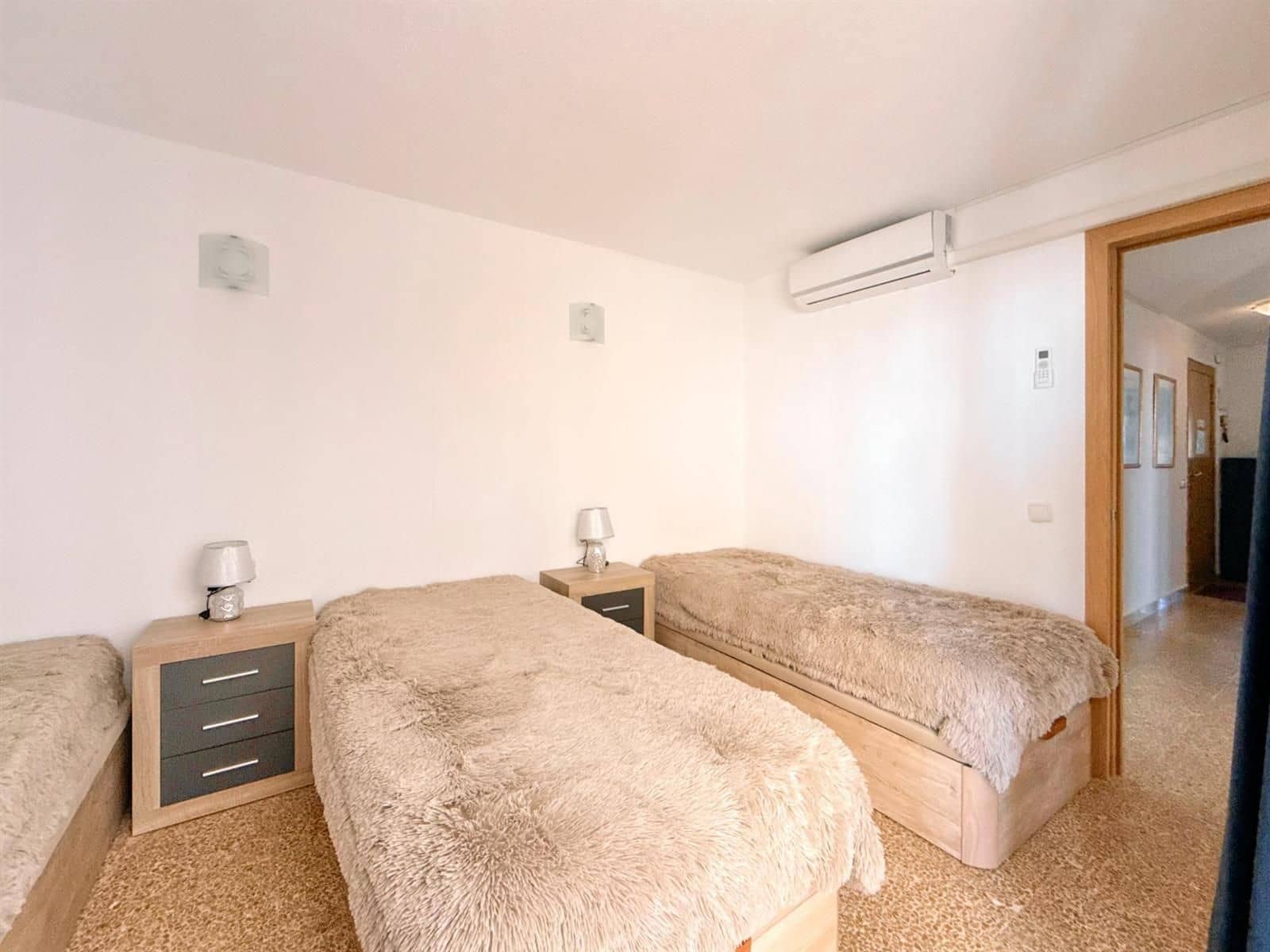 Piso de 3 habitaciones en Torrevieja en venta - 250.000 € (Ref: 9237505)