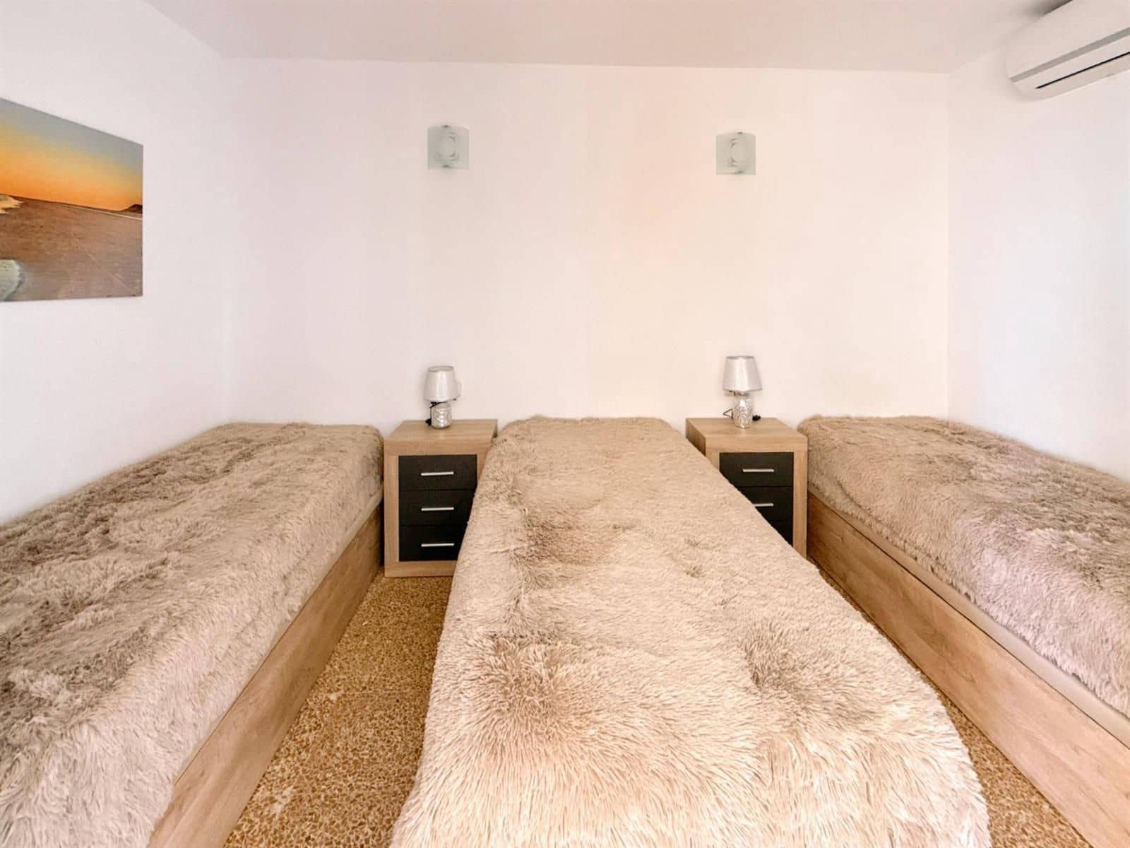 Piso de 3 habitaciones en Torrevieja en venta - 250.000 € (Ref: 9237505)