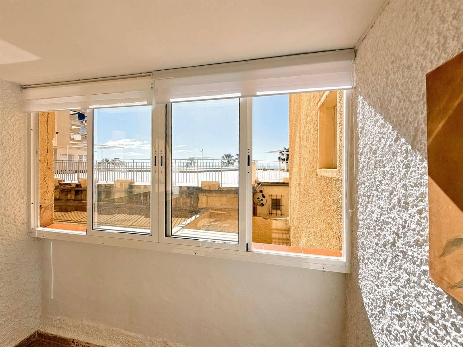 Piso de 3 habitaciones en Torrevieja en venta - 250.000 € (Ref: 9237505)