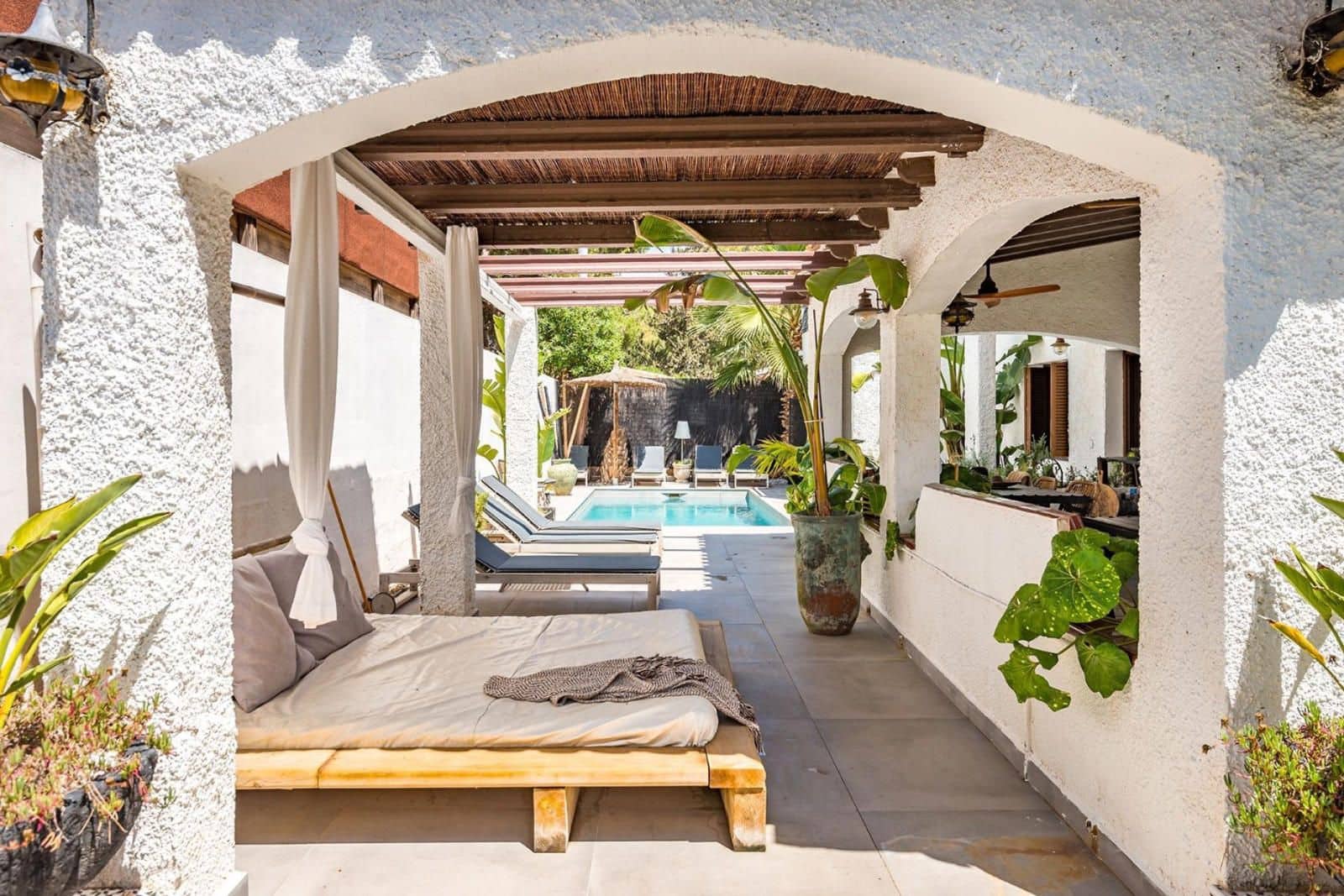 Chalet de 5 habitaciones en Orihuela Costa en venta con piscina garaje - 930.000 € (Ref: 9237508)