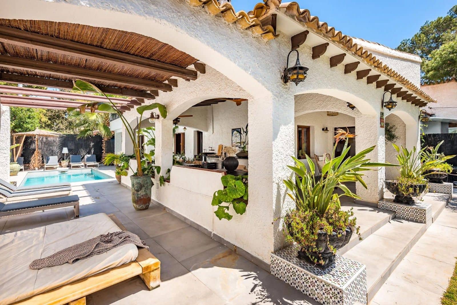 Chalet de 5 habitaciones en Orihuela Costa en venta con piscina garaje - 930.000 € (Ref: 9237508)