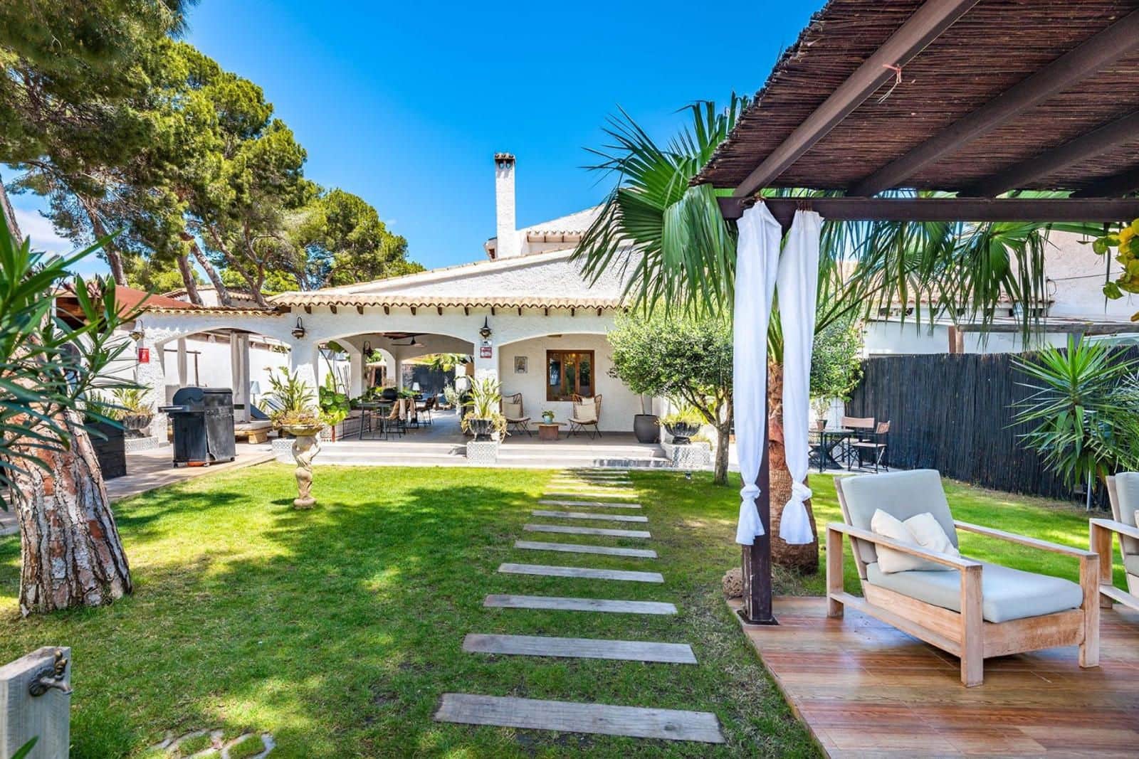 Chalet de 5 habitaciones en Orihuela Costa en venta con piscina garaje - 930.000 € (Ref: 9237508)