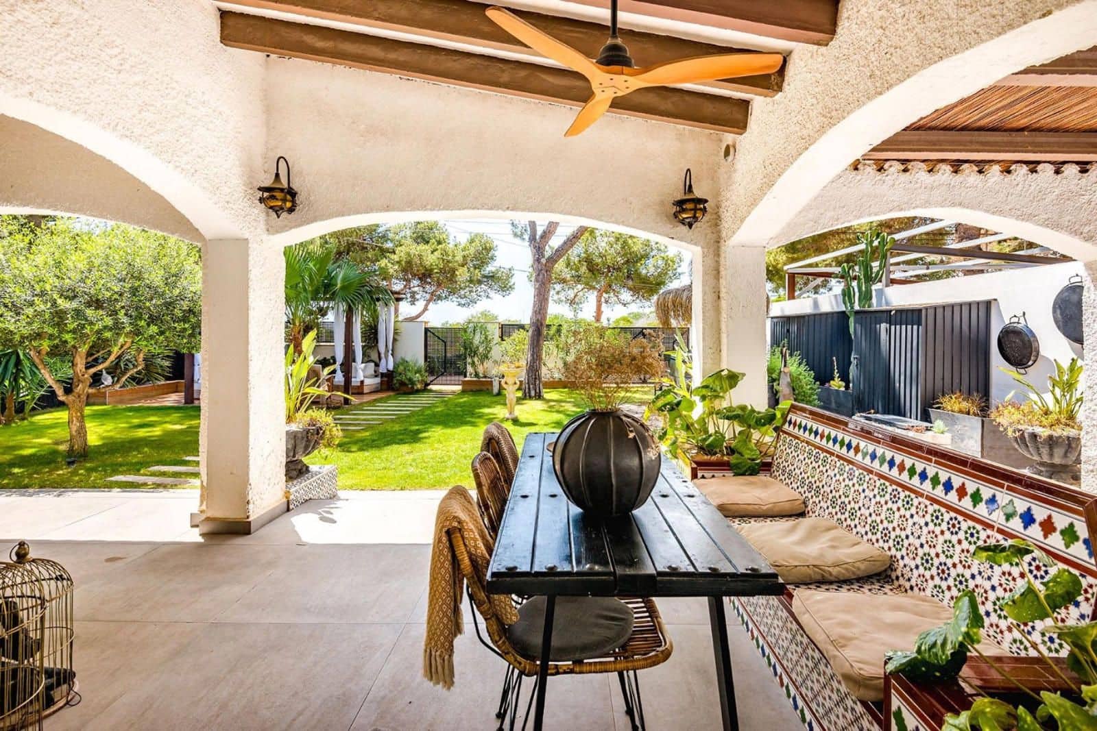 Chalet de 5 habitaciones en Orihuela Costa en venta con piscina garaje - 930.000 € (Ref: 9237508)