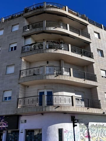 3 Zimmer Wohnung zu verkaufen in Centro - Muelle Pesquero, Torrevieja mit Garage - 450.000 € (Ref: 9237511)