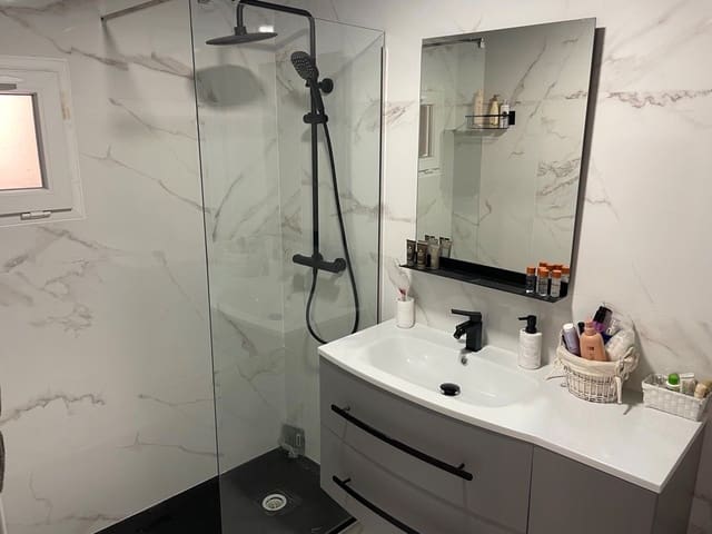 Chalet de 4 habitaciones en Los Balcones en venta con piscina - 599.000 € (Ref: 9237514)