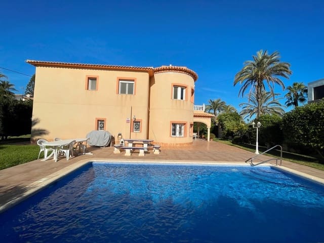 7 bedroom Villa for sale in Cabo Roig, Orihuela with pool - € 1,100,000 (Ref: 9237516)