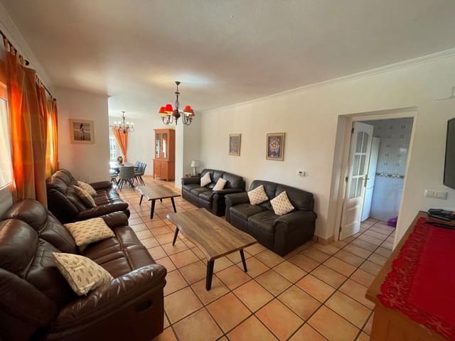 7 bedroom Villa for sale in Cabo Roig, Orihuela with pool - € 1,100,000 (Ref: 9237516)