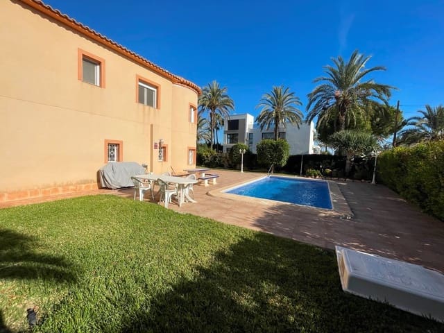 7 bedroom Villa for sale in Cabo Roig, Orihuela with pool - € 1,100,000 (Ref: 9237516)