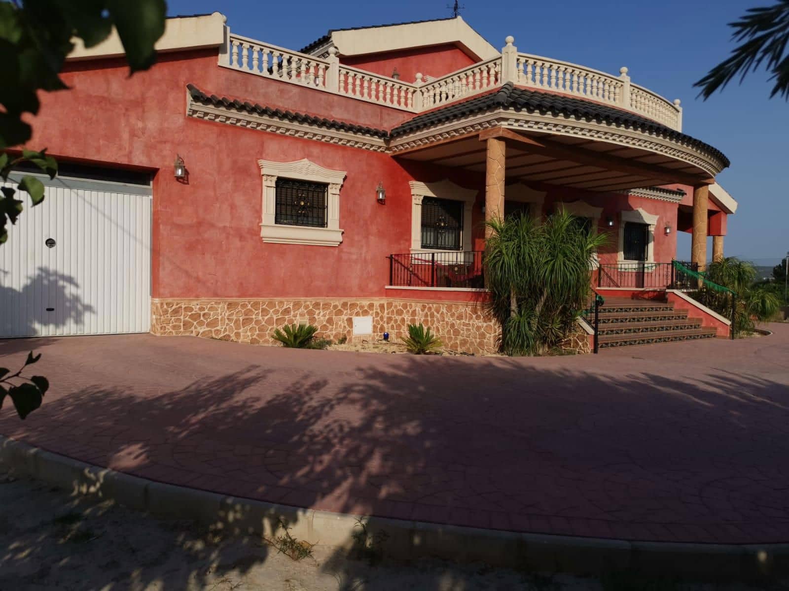 4 soveværelse Villa til salg i La Campaneta med swimmingpool garage - € 450.000 (Ref: 9237517)