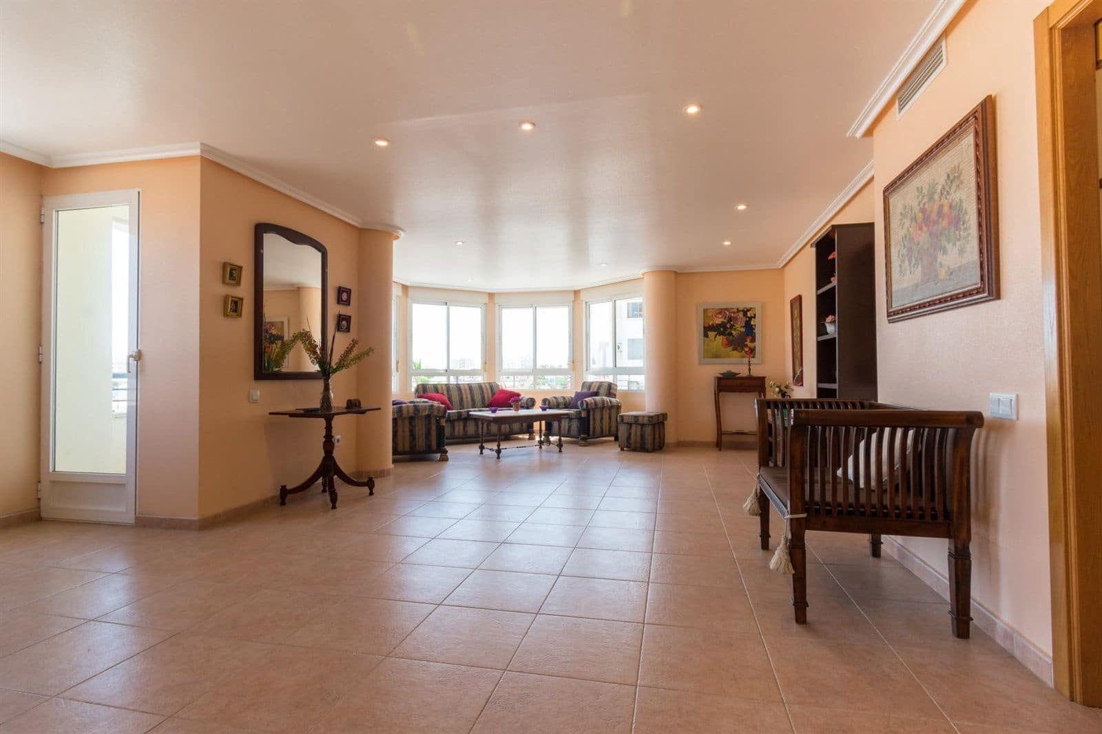 5 slaapkamer Flat te koop in Torrevieja - € 260.000 (Ref: 9237521)