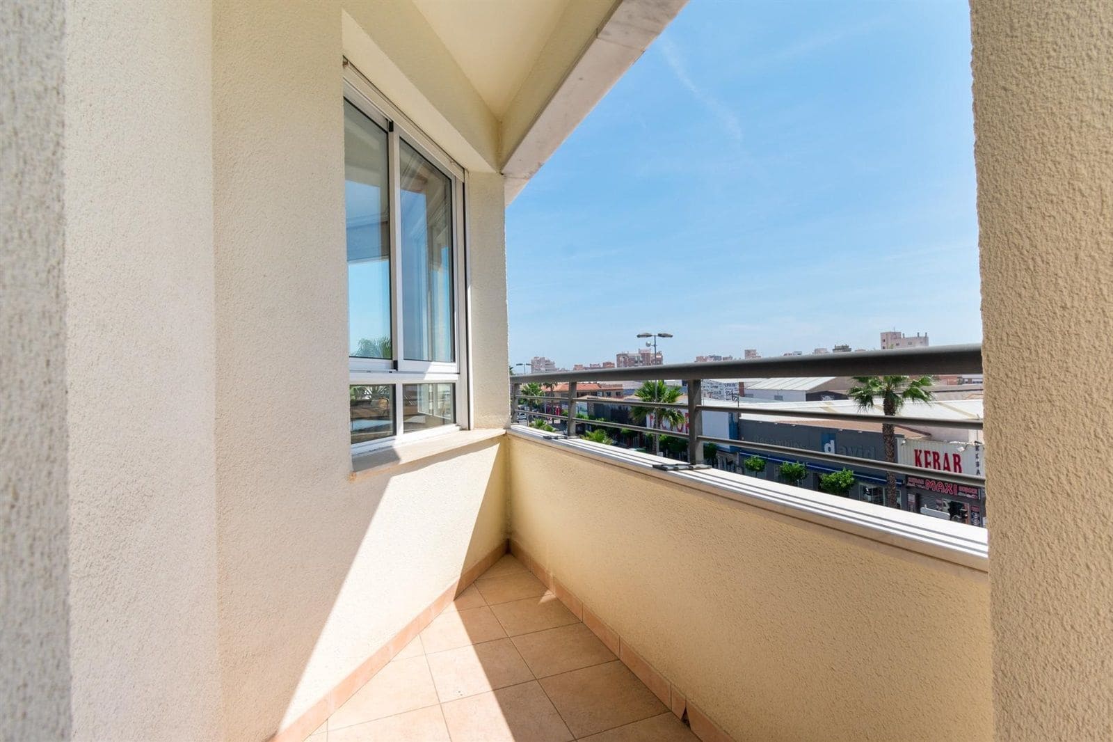 5 slaapkamer Flat te koop in Torrevieja - € 260.000 (Ref: 9237521)