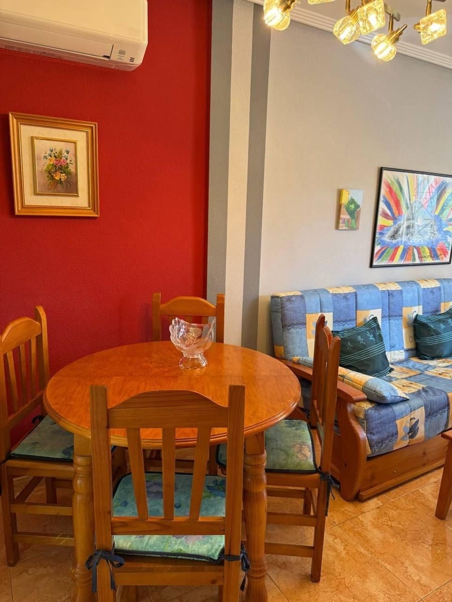 2 sypialnia Willa na sprzedaż w Torrevieja z basenem garażem - 165 000 € (Ref: 9237525)