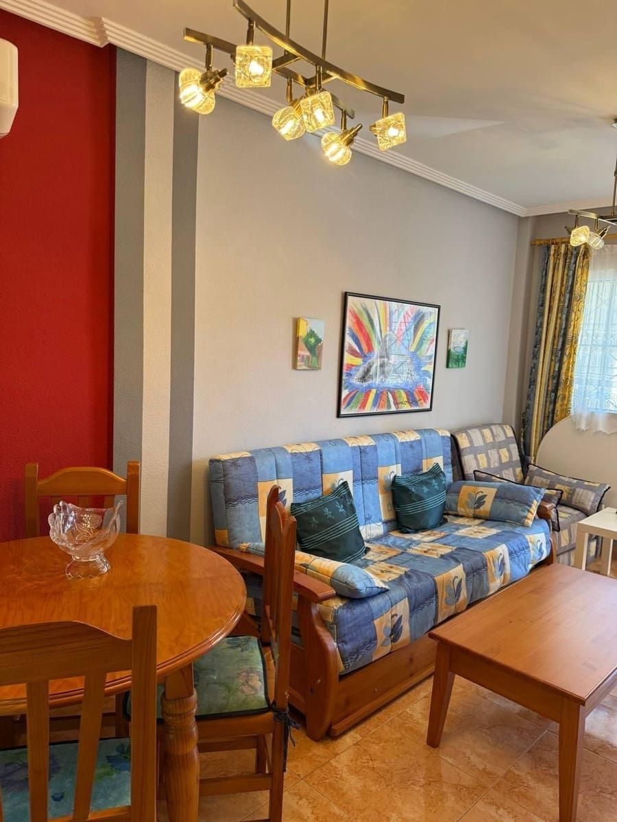 2 sypialnia Willa na sprzedaż w Torrevieja z basenem garażem - 165 000 € (Ref: 9237525)