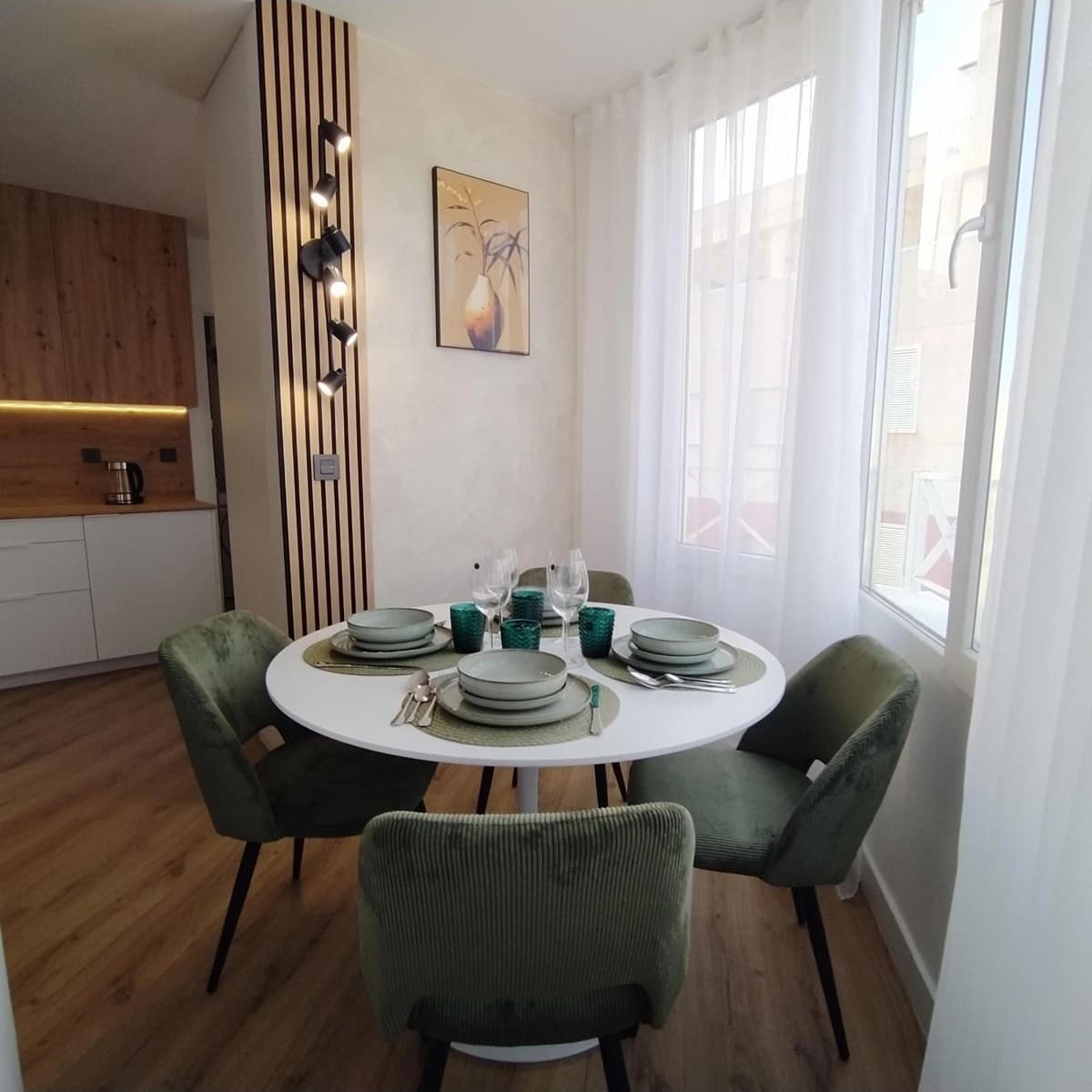 Piso de 2 habitaciones en Torrevieja en venta - 187.000 € (Ref: 9237535)