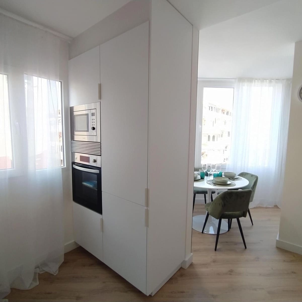 Piso de 2 habitaciones en Torrevieja en venta - 187.000 € (Ref: 9237535)