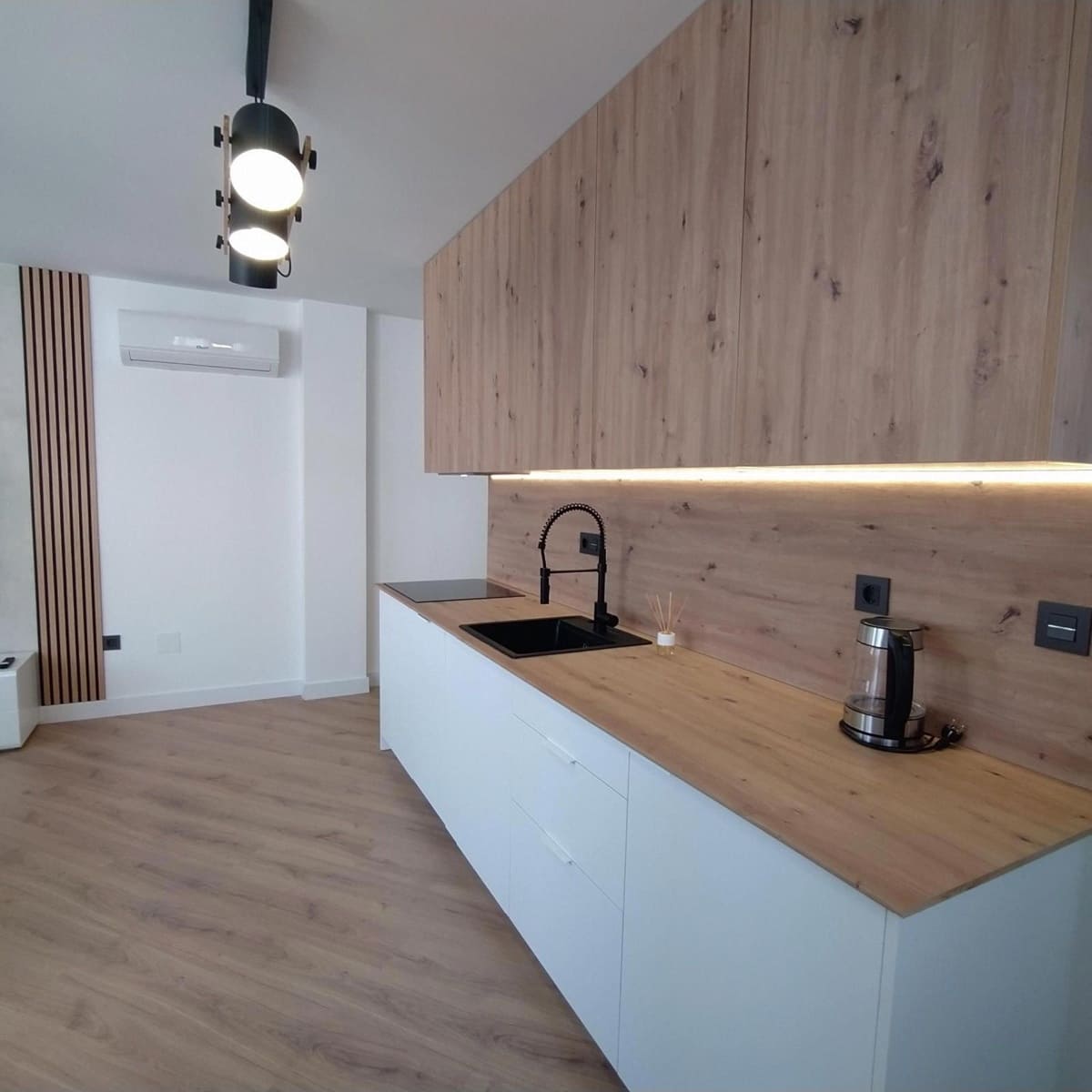 Piso de 2 habitaciones en Torrevieja en venta - 187.000 € (Ref: 9237535)