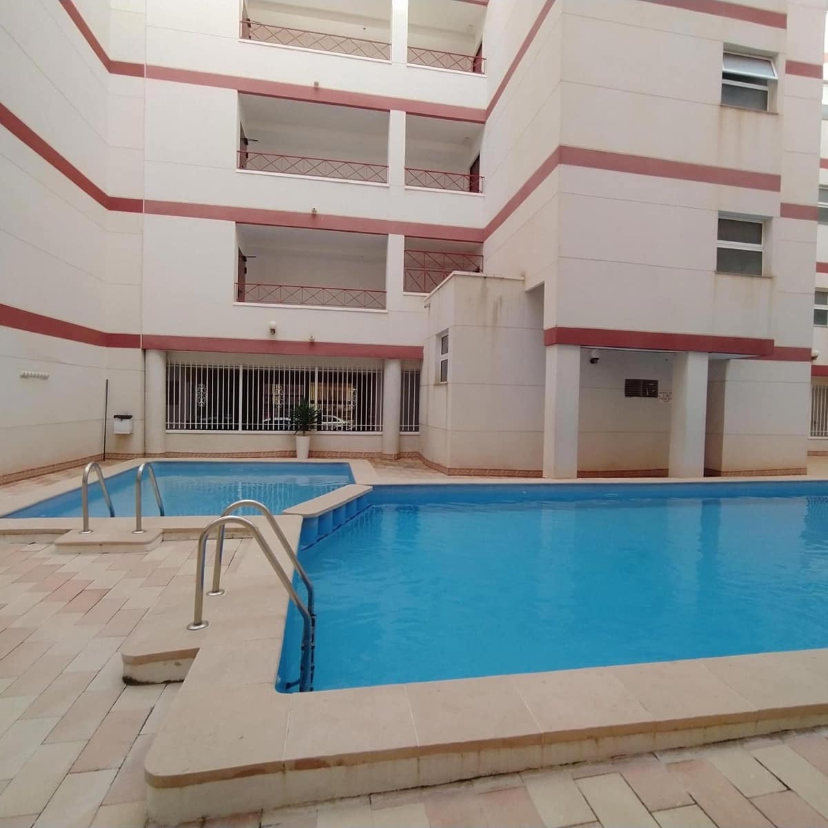 Piso de 2 habitaciones en Torrevieja en venta - 187.000 € (Ref: 9237535)