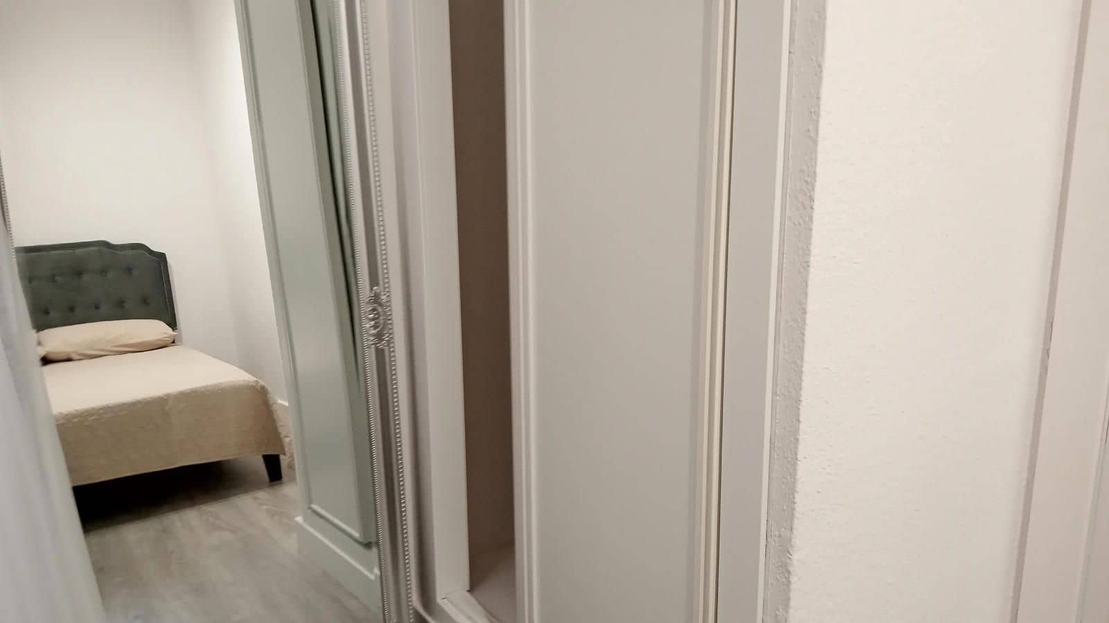 Piso de 2 habitaciones en Torrevieja en venta - 165.000 € (Ref: 9237536)