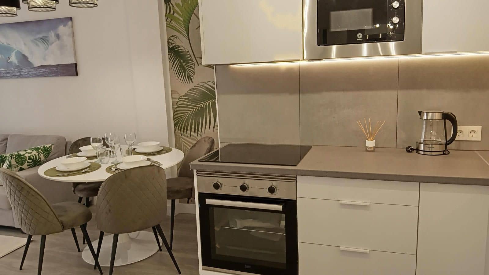 Piso de 2 habitaciones en Torrevieja en venta - 165.000 € (Ref: 9237536)