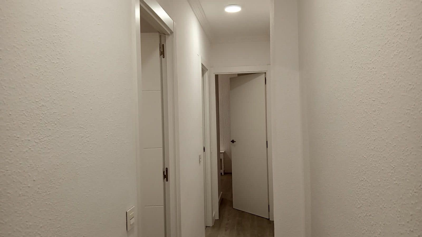 Piso de 2 habitaciones en Torrevieja en venta - 165.000 € (Ref: 9237536)