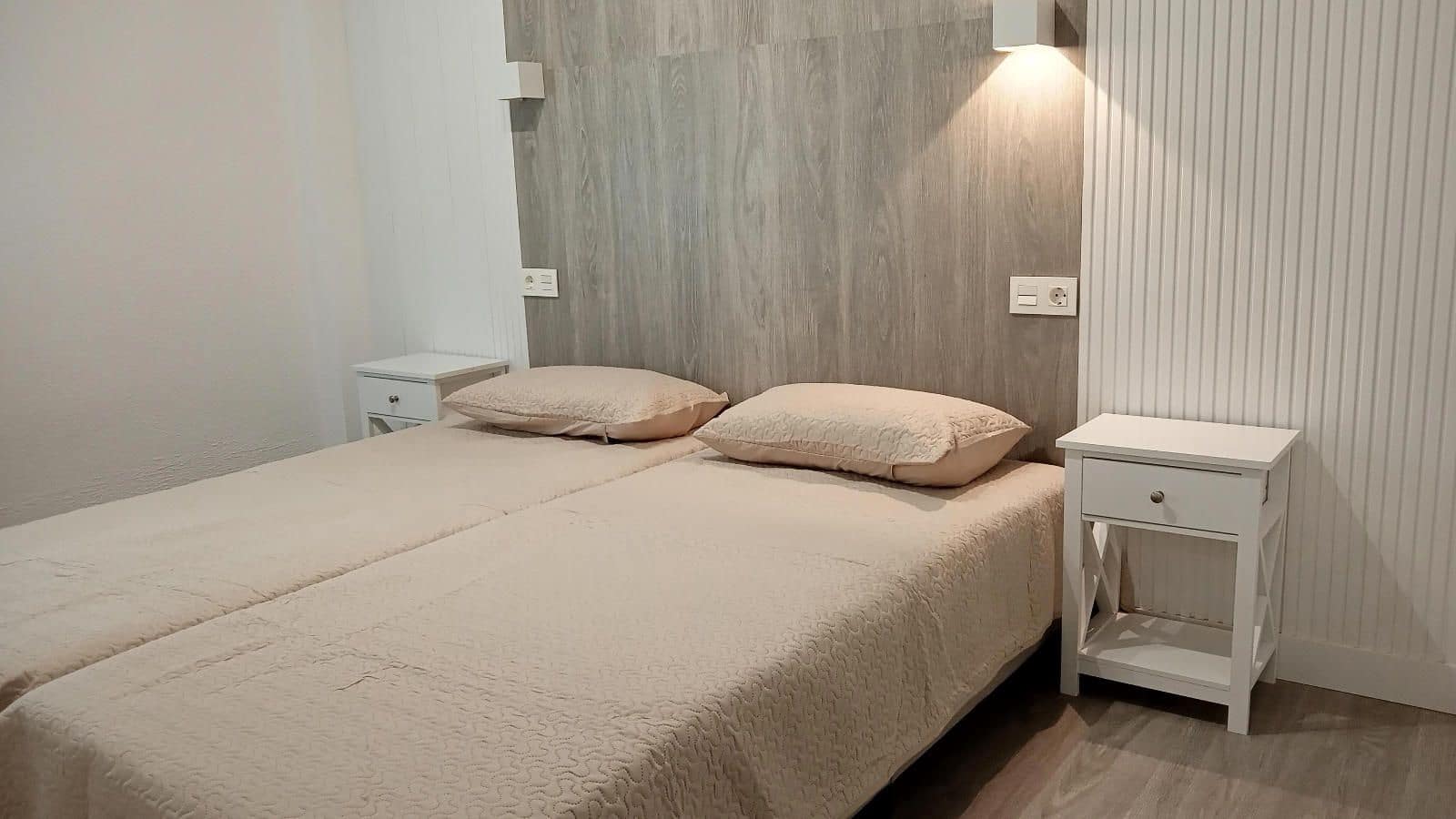 Piso de 2 habitaciones en Torrevieja en venta - 165.000 € (Ref: 9237536)