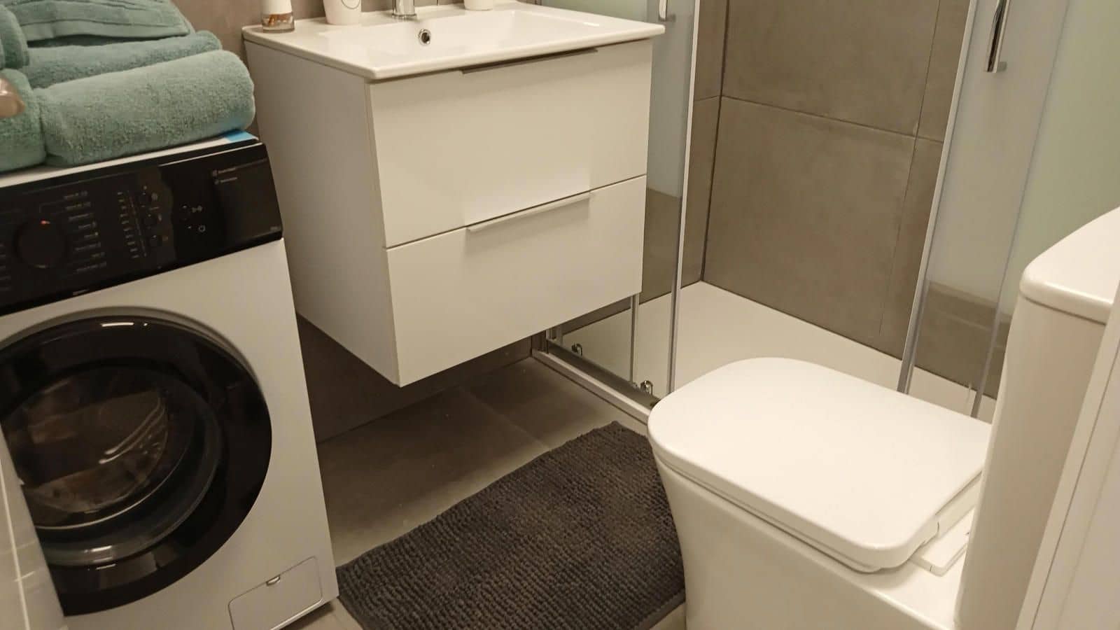 Piso de 2 habitaciones en Torrevieja en venta - 165.000 € (Ref: 9237536)