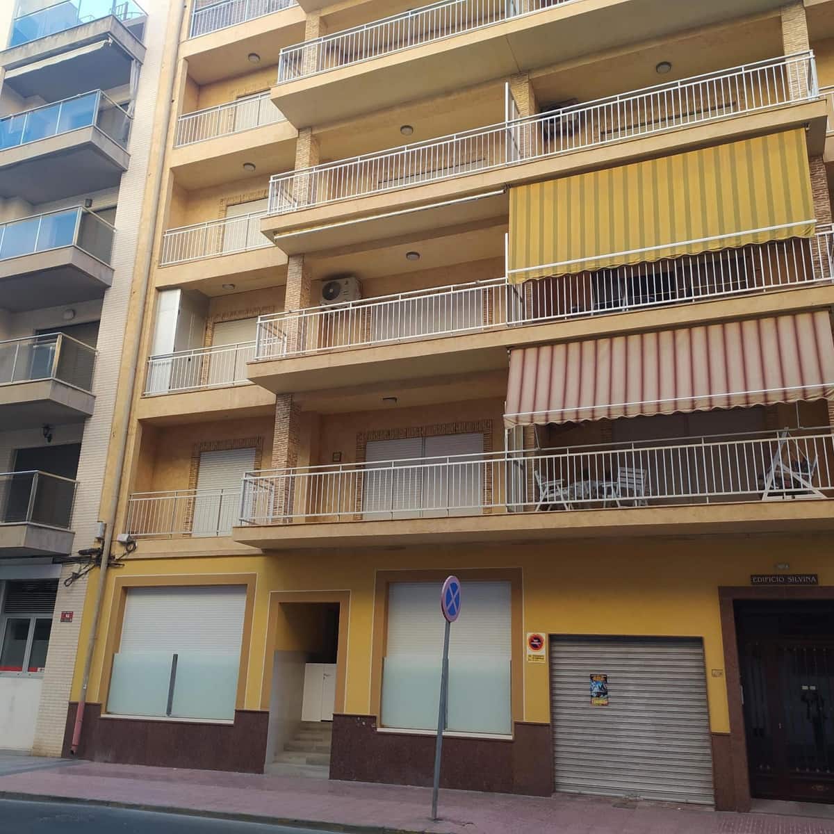 2 bedroom Flat for sale in Torrevieja - € 250,000 (Ref: 9237537)