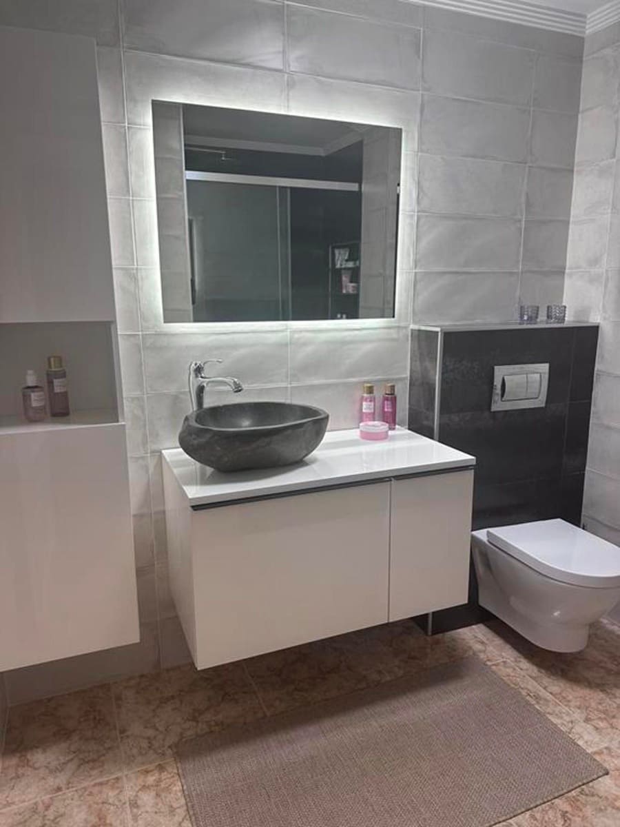 2 makuuhuone Asunto myytävänä paikassa Orihuela Costa mukana uima-altaan - 158 000 € (Ref: 9237538)