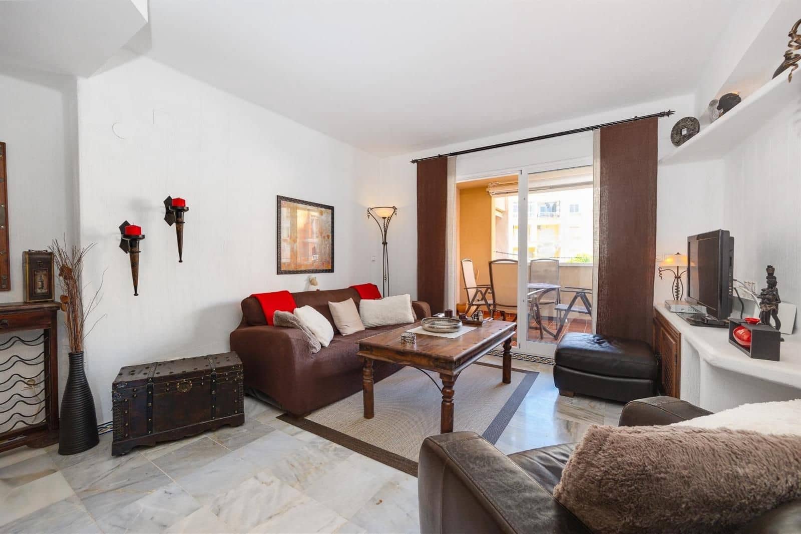 2 slaapkamer Flat te koop in Torrevieja met zwembad - € 209.000 (Ref: 9237543)