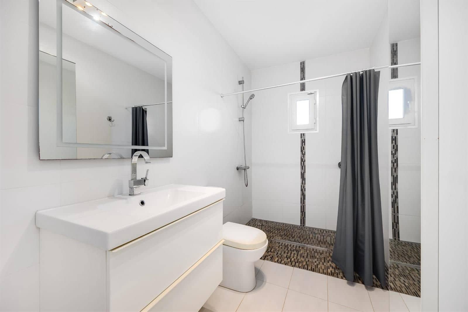 2 sypialnia Willa na sprzedaż w Aguas Nuevas z basenem garażem - 290 000 € (Ref: 9237544)