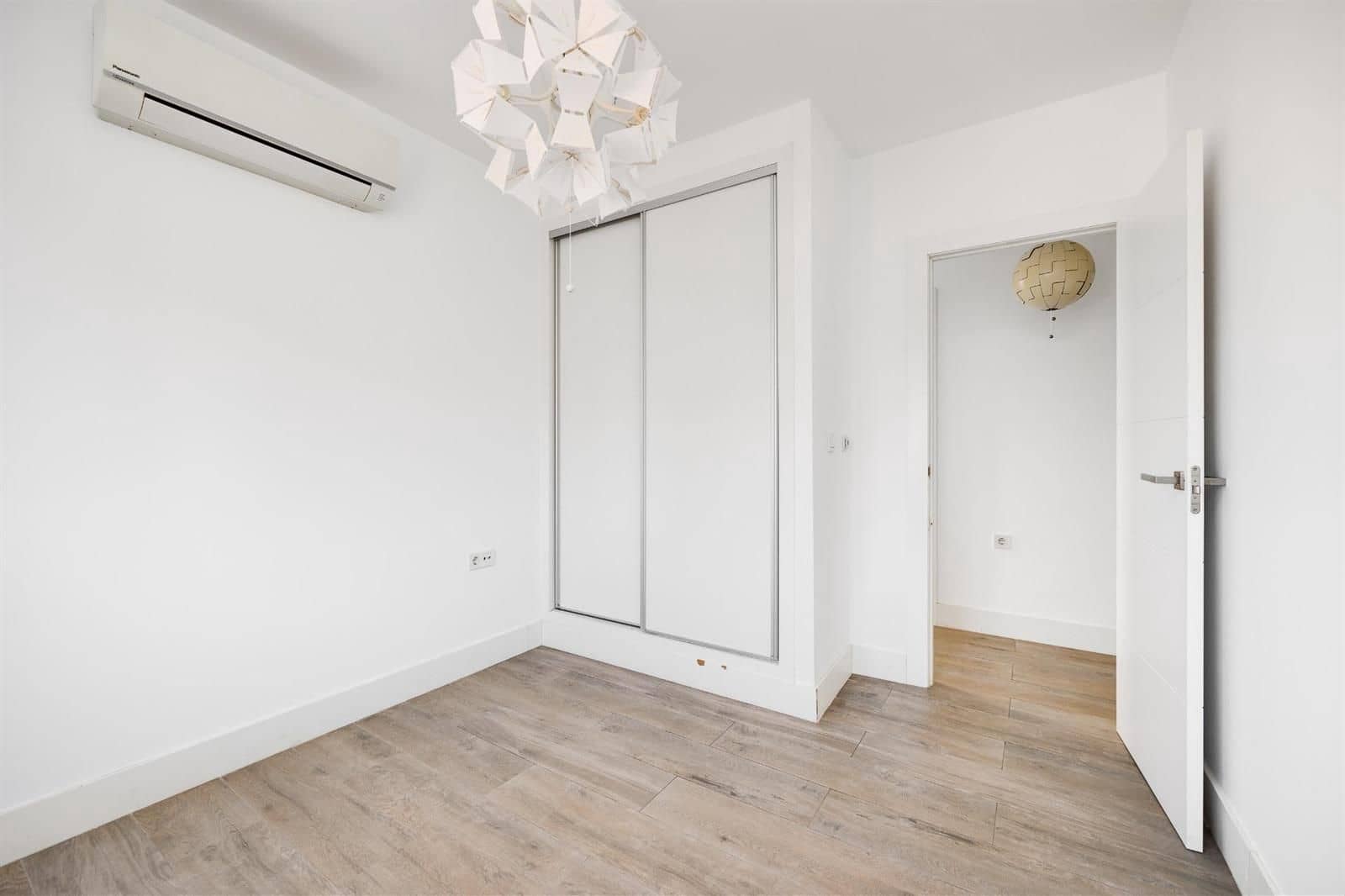 2 sypialnia Willa na sprzedaż w Aguas Nuevas z basenem garażem - 290 000 € (Ref: 9237544)