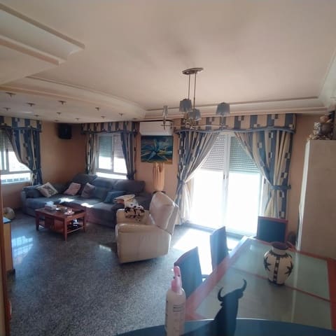 4 quarto Penthouse para venda em Centro, Torrevieja com garagem - 299 000 € (Ref: 9237546)