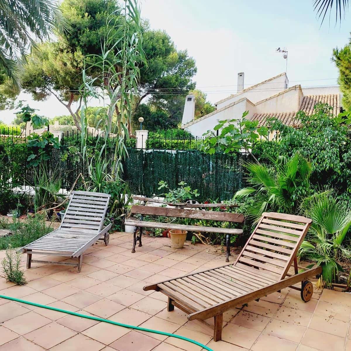 4 slaapkamer Villa te koop in Punta Prima met garage - € 560.000 (Ref: 9237551)