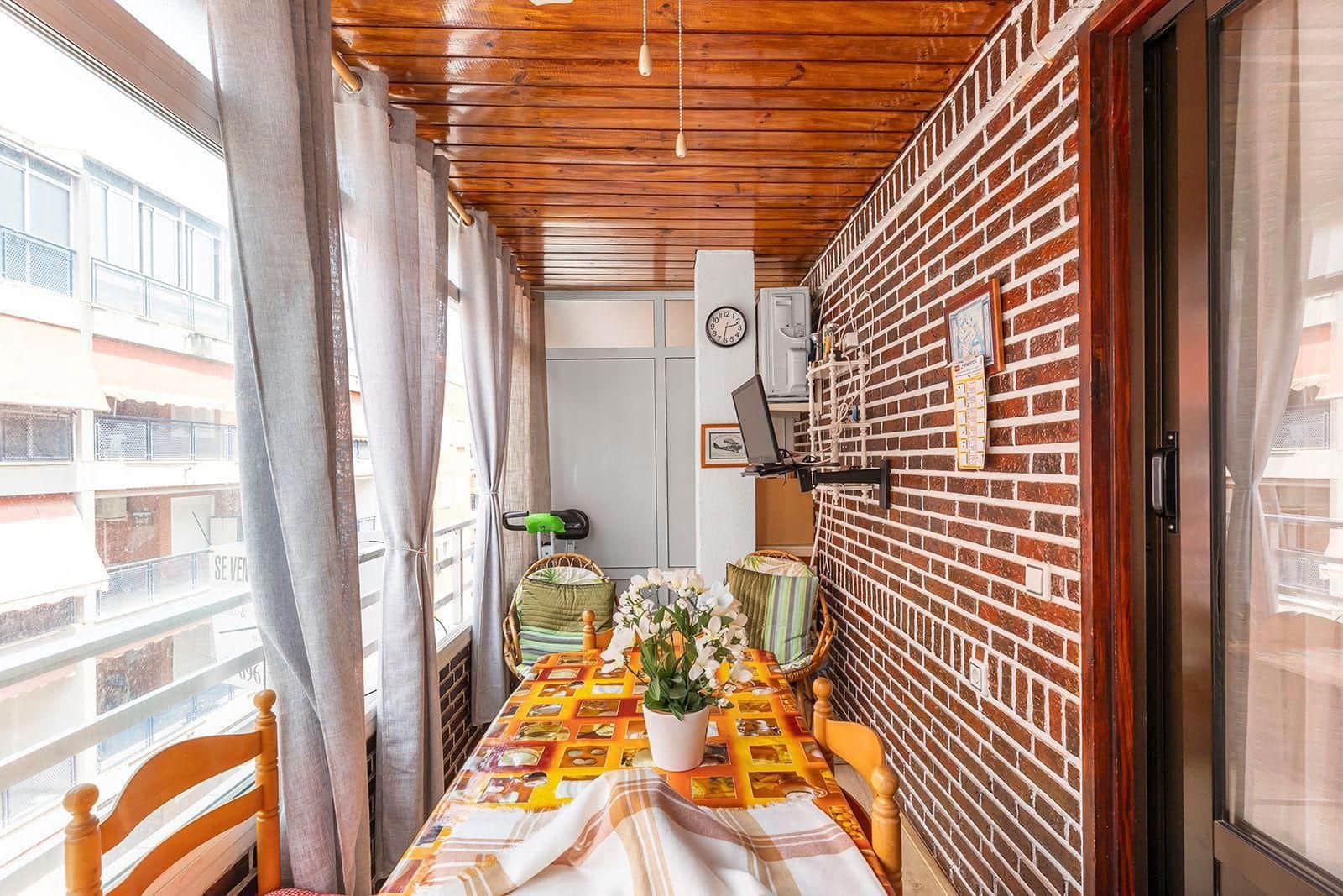 3 Zimmer Wohnung zu verkaufen in Torrevieja mit Garage - 164.000 € (Ref: 9237555)